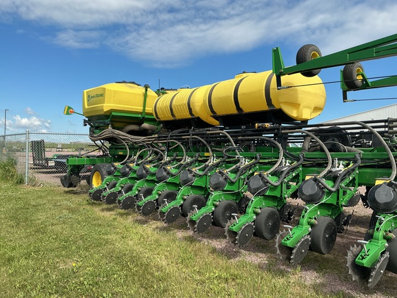2023 John Deere DB90 Planter