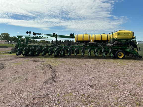 2023 John Deere DB90 Planter