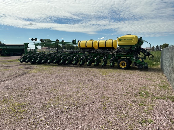 2023 John Deere DB90 Planter