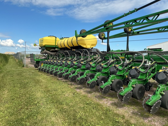 2023 John Deere DB90 Planter
