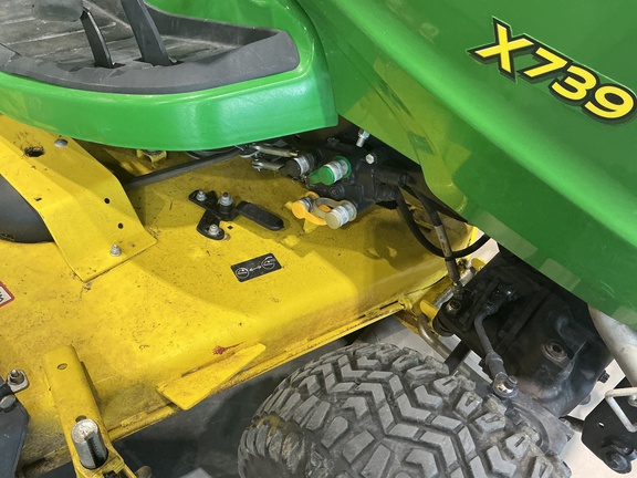 2018 John Deere X739 Garden Tractor