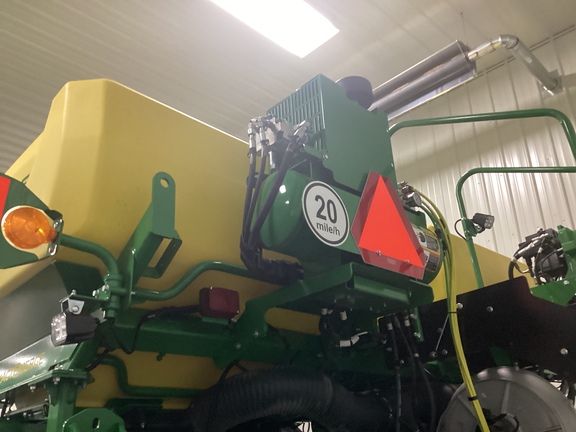 2025 John Deere 1775NT Planter