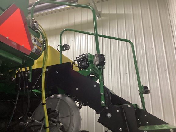 2025 John Deere 1775NT Planter
