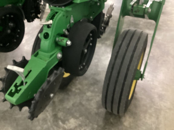 2025 John Deere 1775NT Planter