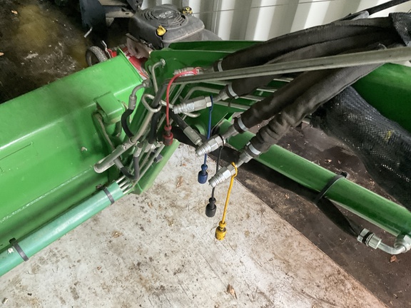 2019 John Deere 1025R Tractor Compact