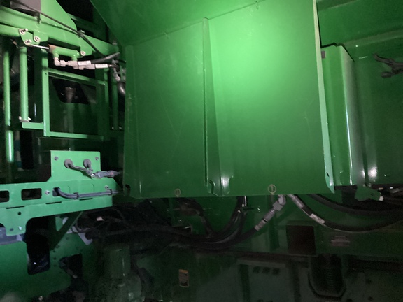 2025 John Deere 800R Sprayer/High Clearance