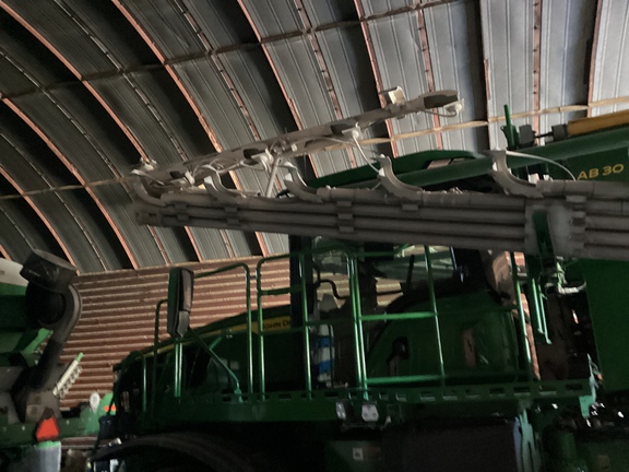 2025 John Deere 800R Sprayer/High Clearance