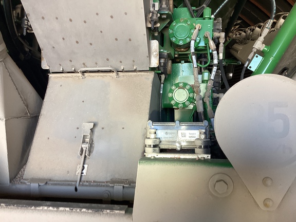 2025 John Deere 800R Sprayer/High Clearance