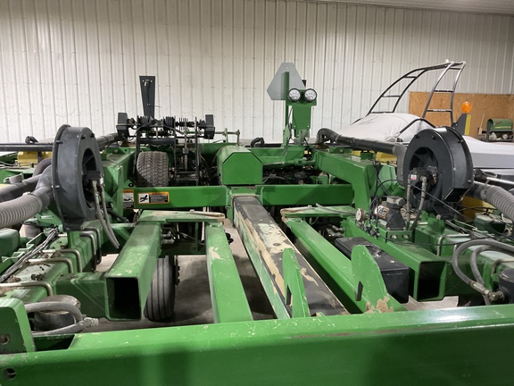 2001 John Deere 1780 Planter
