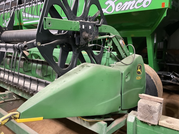 2009 John Deere 625F Header Combine