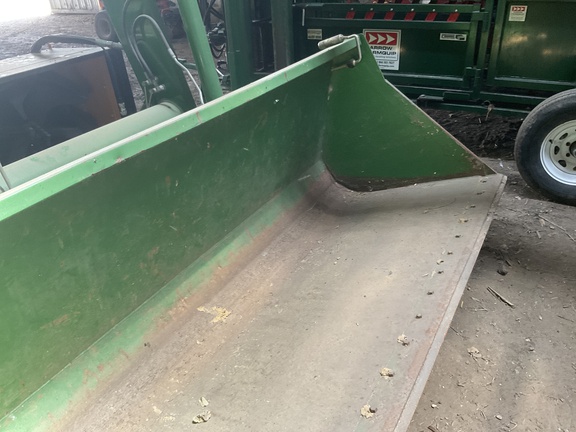 2012 John Deere 7215R Tractor