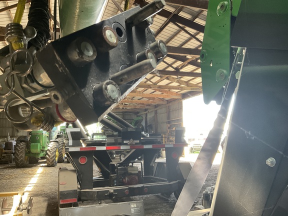 2012 John Deere 7215R Tractor