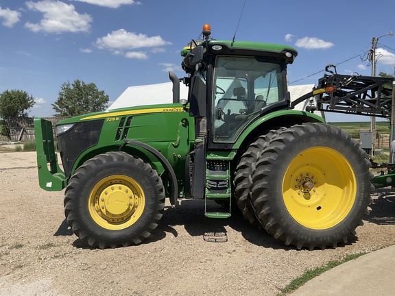 2012 John Deere 7215R Tractor