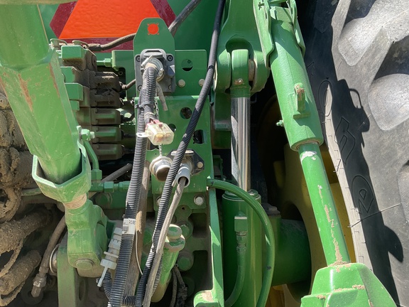 2012 John Deere 7215R Tractor