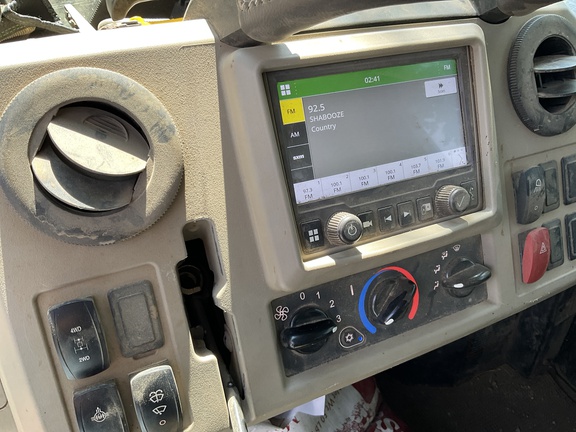 2023 John Deere XUV 835R ATV