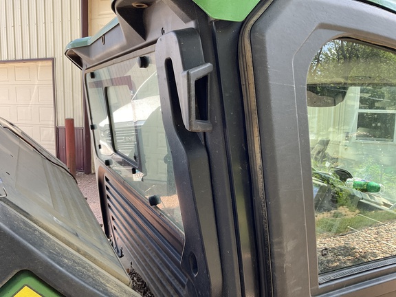 2023 John Deere XUV 835R ATV