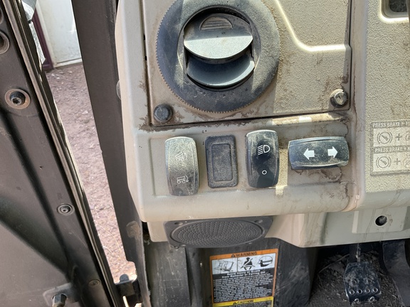 2023 John Deere XUV 835R ATV