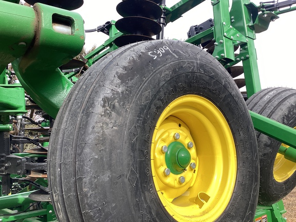 2025 John Deere 2330 Field Finisher