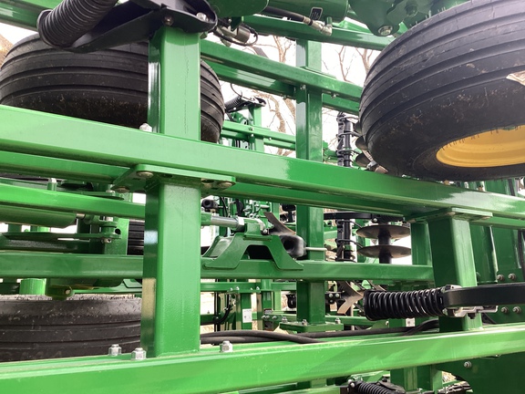 2025 John Deere 2330 Field Finisher