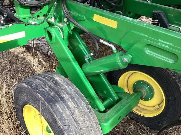2025 John Deere 2330 Field Finisher