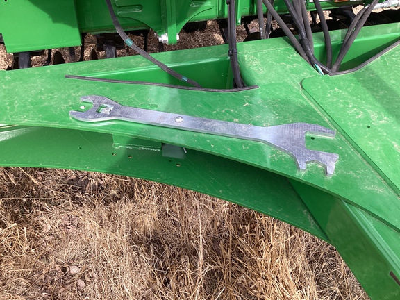 2025 John Deere 2330 Field Finisher