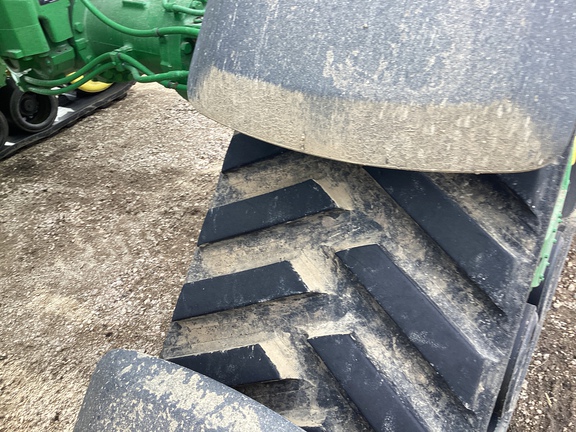 2025 John Deere 8RX 410 Tractor Rubber Track