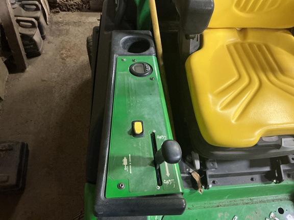 2016 John Deere 1570 Mower/Front Deck