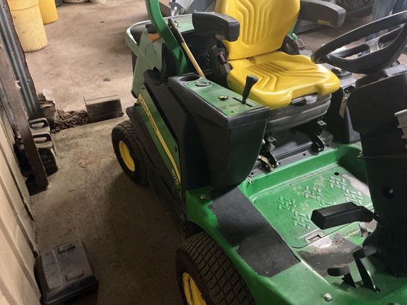 2016 John Deere 1570 Mower/Front Deck