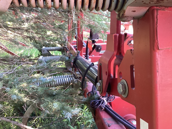 2003 Wil-Rich 5800 Chisel Plow