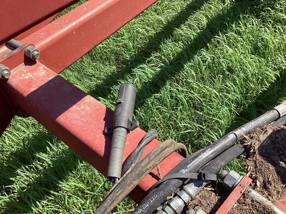 2003 Wil-Rich 5800 Chisel Plow