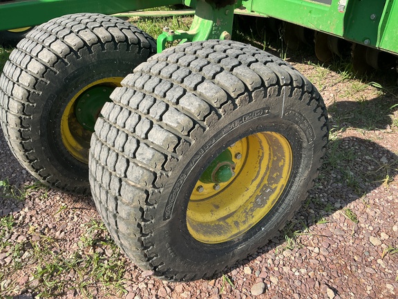 2023 John Deere N542C Air Seeder