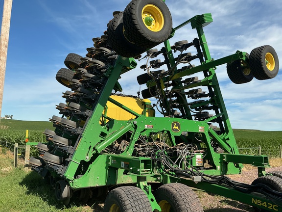 2023 John Deere N542C Air Seeder