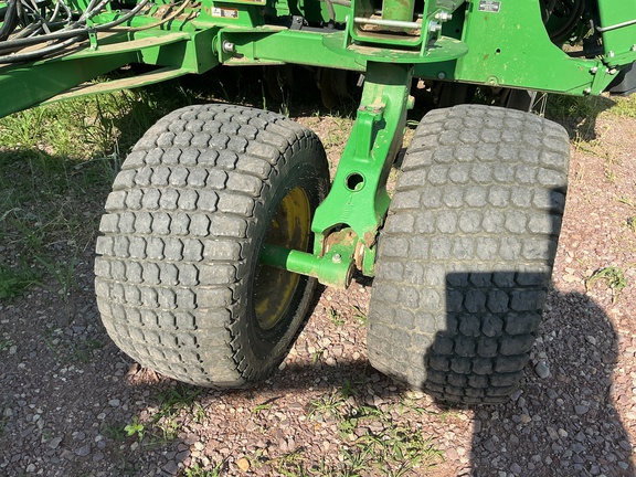 2023 John Deere N542C Air Seeder