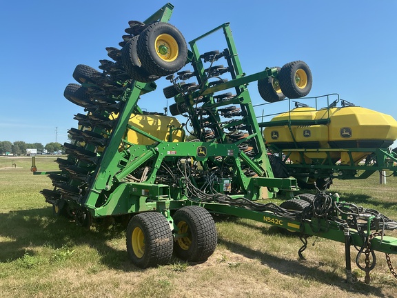 2023 John Deere N542C Air Seeder