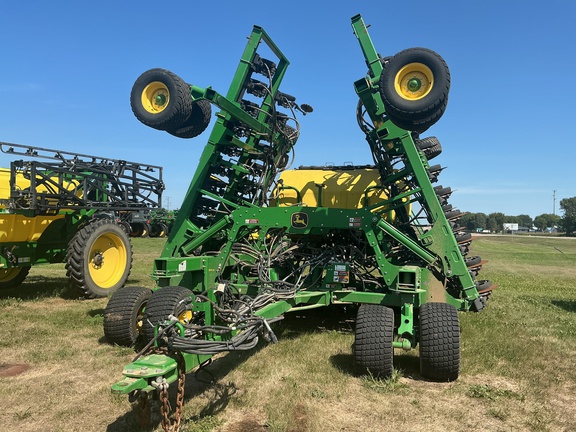 2023 John Deere N542C Air Seeder