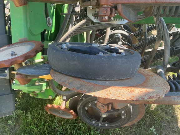 2023 John Deere N542C Air Seeder
