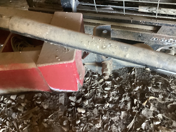 2007 Demco 950 Grain Cart