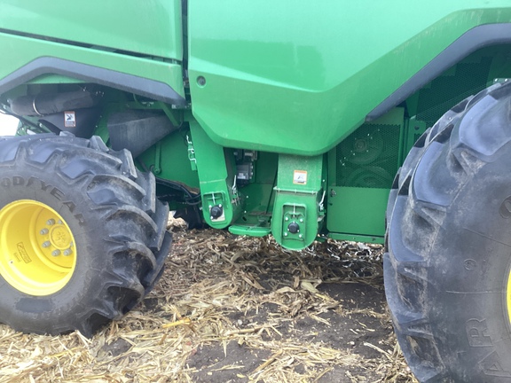 2025 John Deere S7 800 Combine