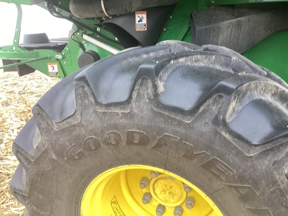 2025 John Deere S7 800 Combine