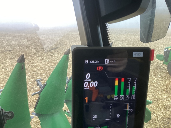 2025 John Deere S7 800 Combine