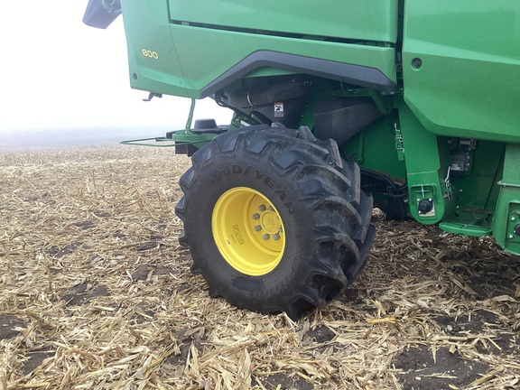 2025 John Deere S7 800 Combine