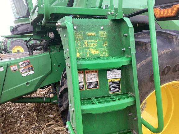 2025 John Deere S7 800 Combine