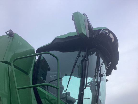 2025 John Deere S7 800 Combine