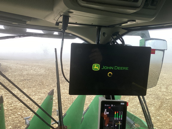 2025 John Deere S7 800 Combine