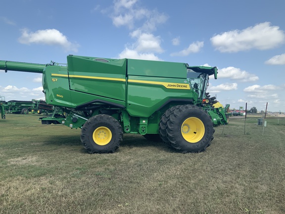 2025 John Deere S7 800 Combine