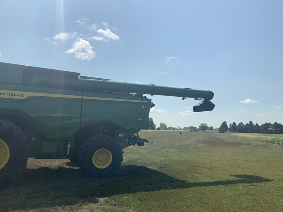 2025 John Deere S7 800 Combine