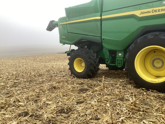 2025 John Deere S7 800 Combine
