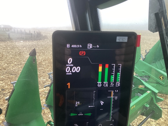 2025 John Deere S7 800 Combine