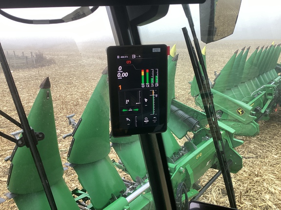 2025 John Deere S7 800 Combine