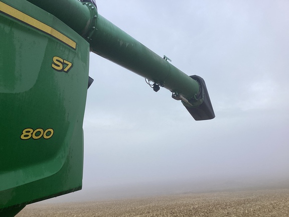 2025 John Deere S7 800 Combine